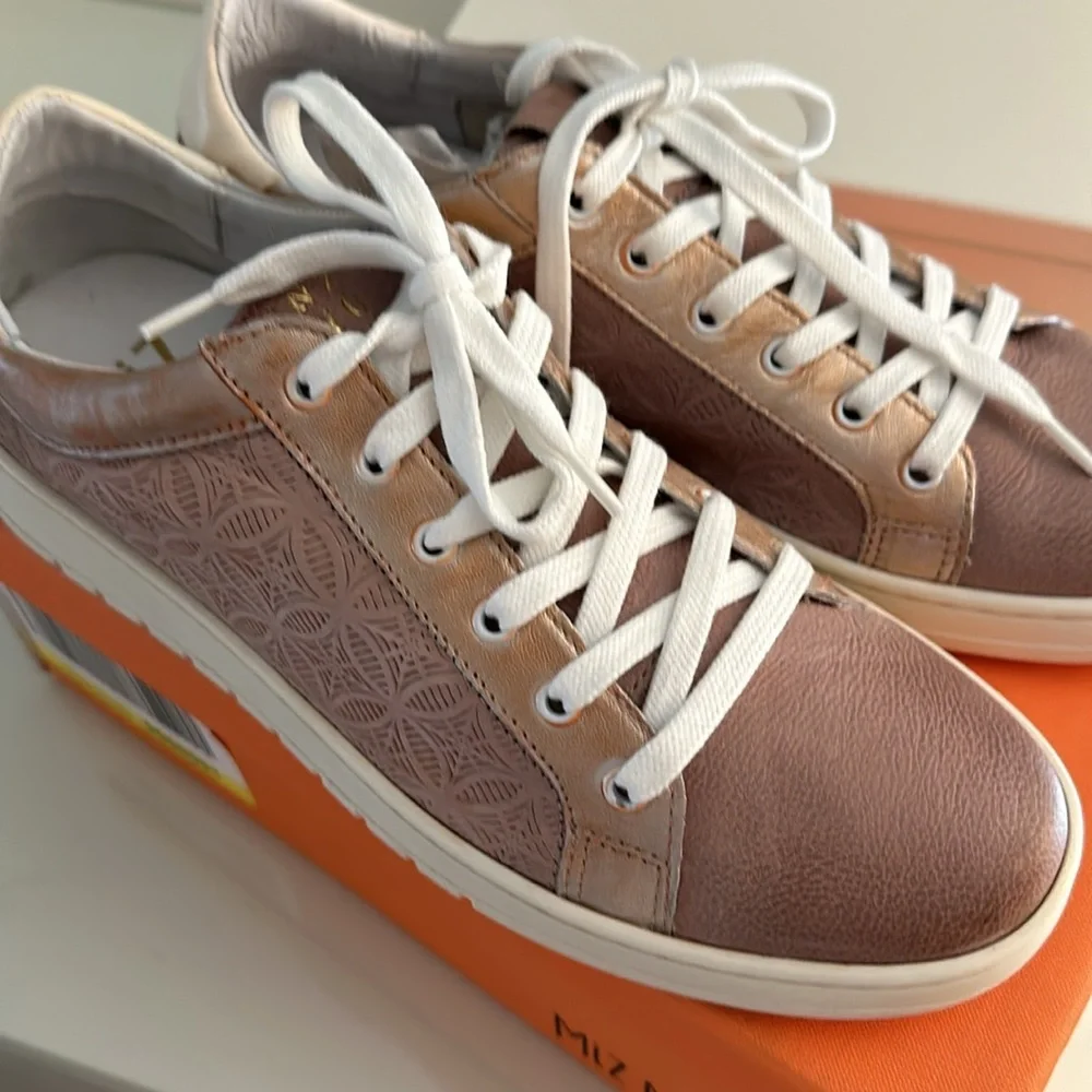🥳HP🥳 💕 Miz Mooz Nylon & Leather Sneakers - Veronica💕 - Picture 9 of 9